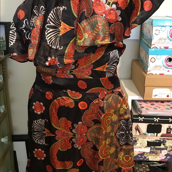 Dress - Picture 5 of 6